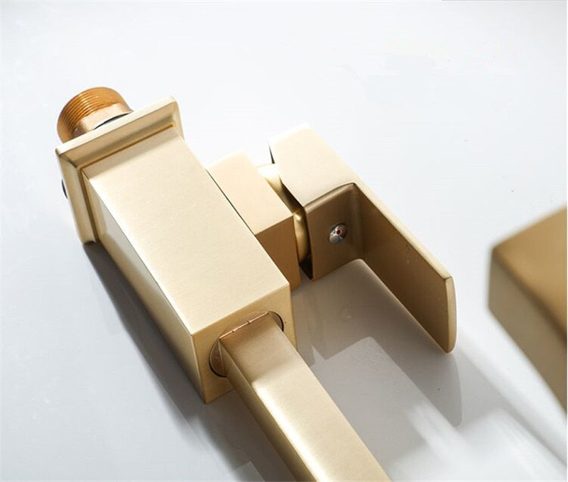 Solid Brass Single-Handle Kitchen Faucet
