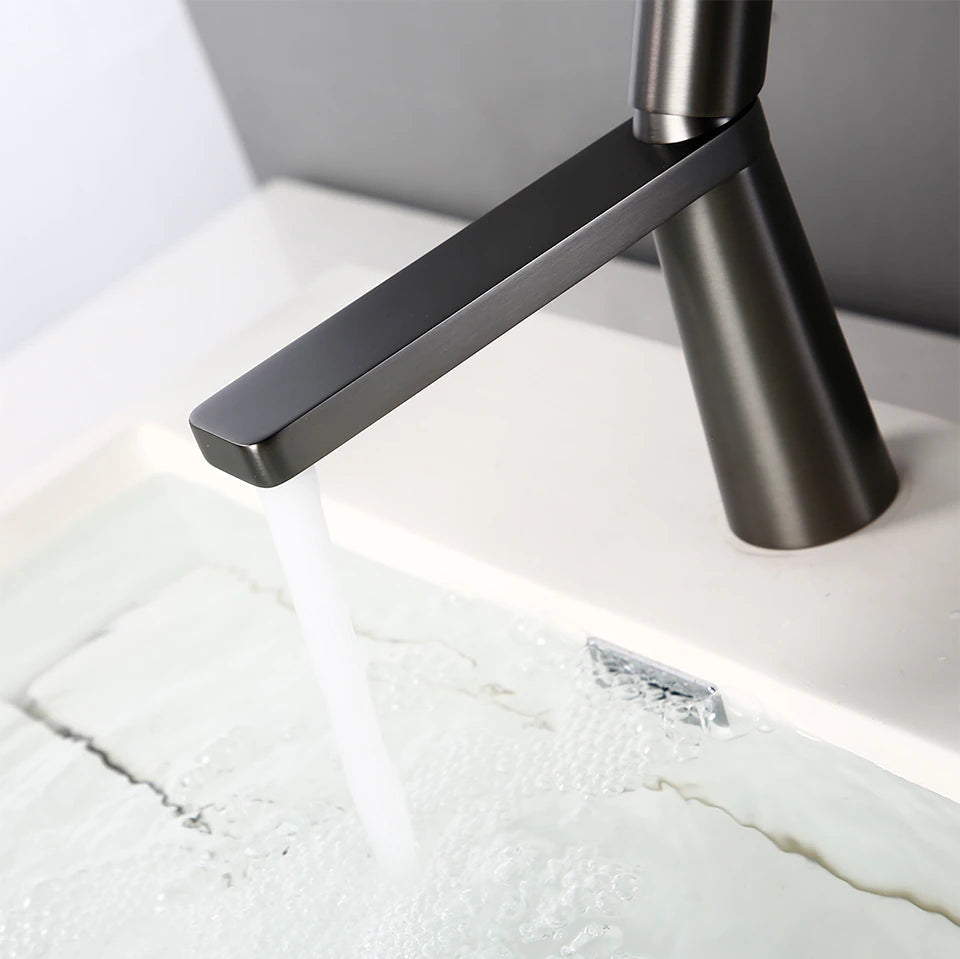 Wasser™ Solid Brass Single Handle Bathroom Sink Faucet
