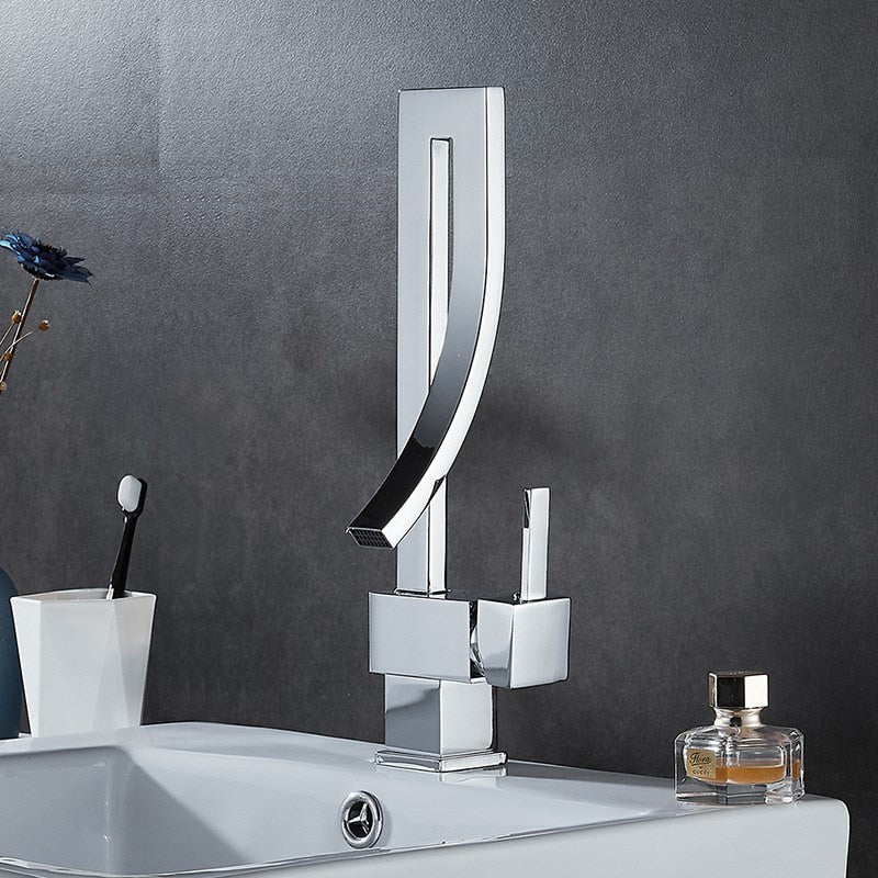 Deck Mounted Brass Bathroom Basin Faucet