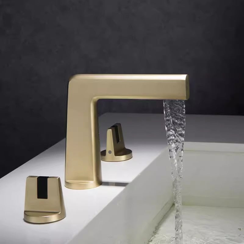Solid Brass Dual Handle Bathroom Faucet