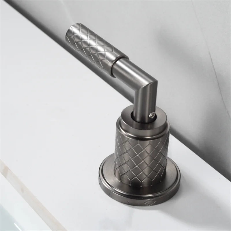 Tiqui™ Solid Brass Bathroom Sink Faucet