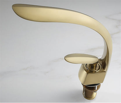 Wasser™ Single Handle Bathroom Sink Faucet