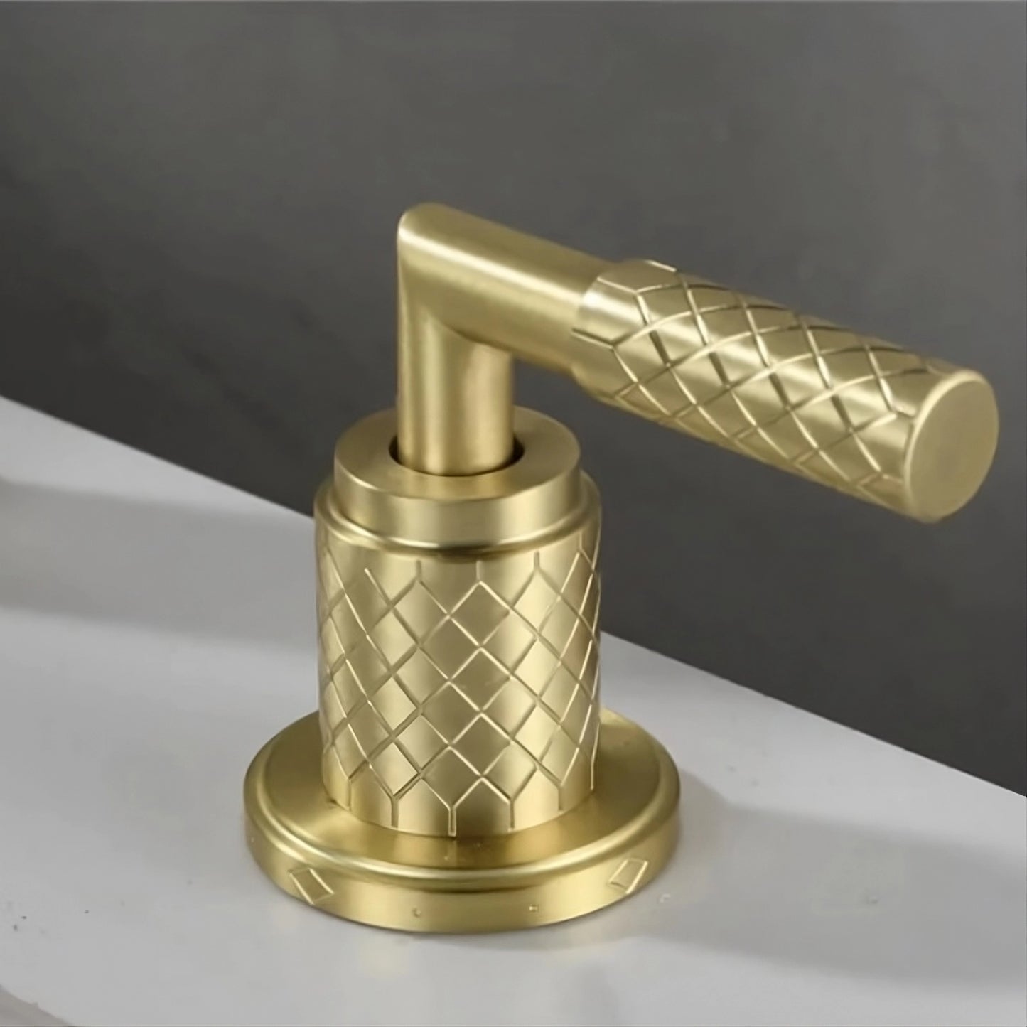 Tiqui™ Solid Brass Bathroom Sink Faucet