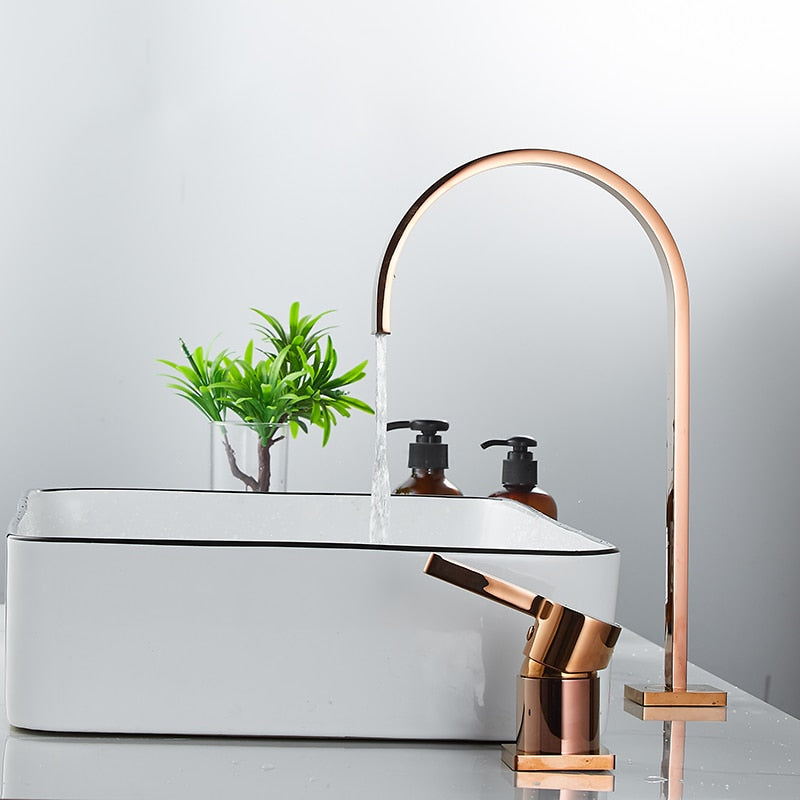 Single Handle Deck Mounted Bathroom Faucet