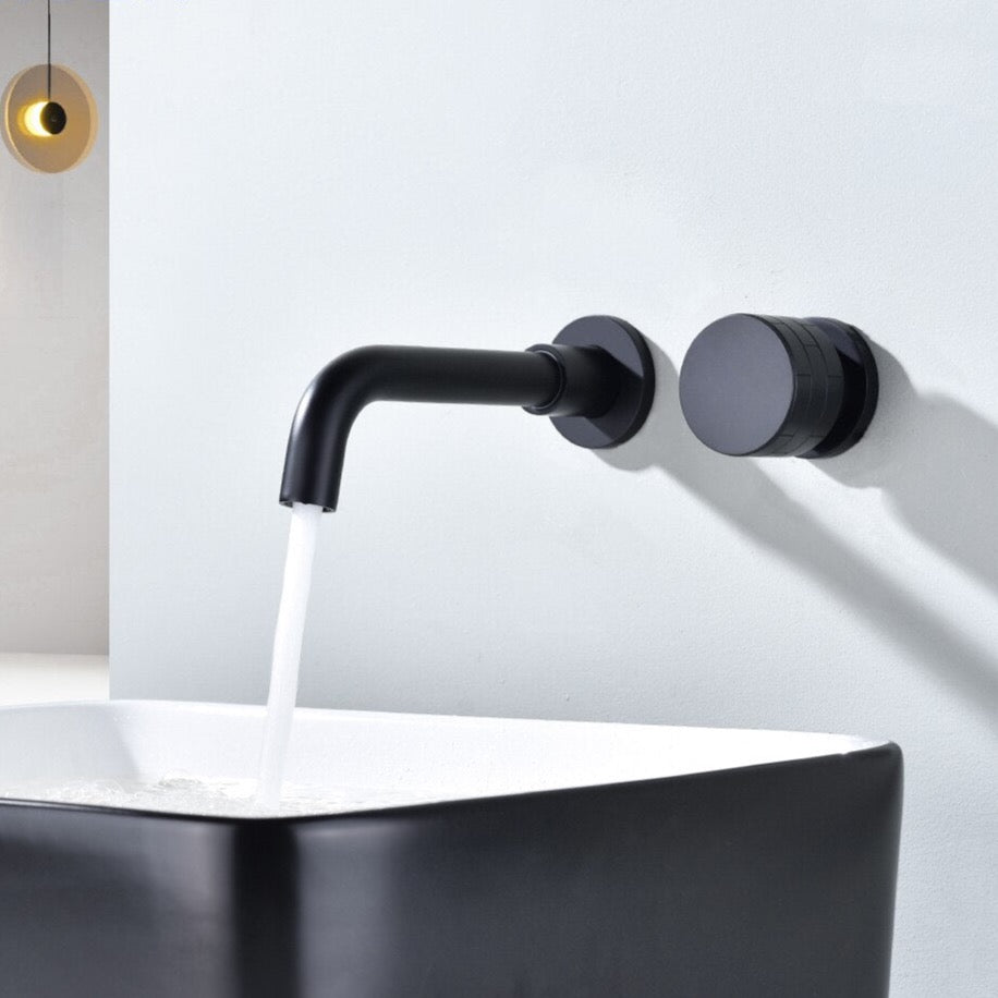 Wall Mounted Brass Matt Black Single Handle Bathtub Faucet