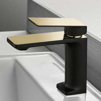 Single Handle Bathroom Sink Faucet